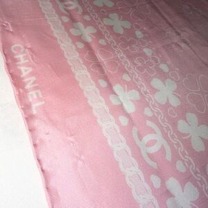 CHANEL SILK SCARF / COA